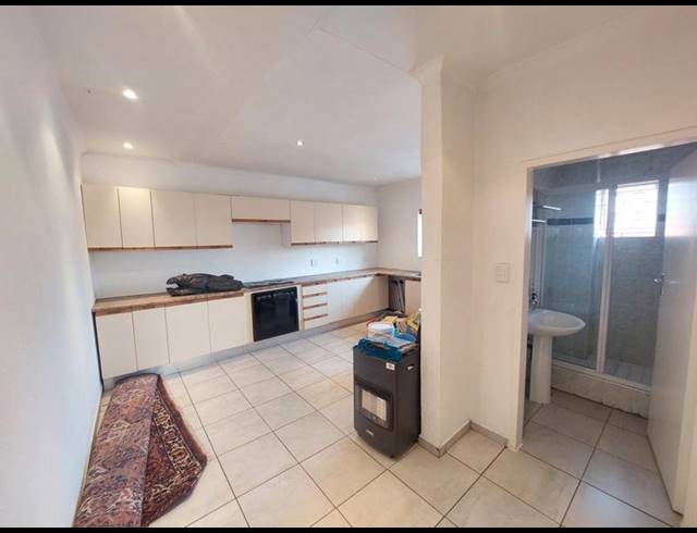 2 BEDROOM PROPERTY TO RENT IN LAUDIUM